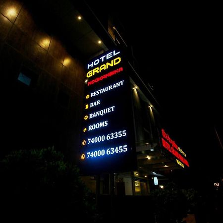 Hotel Grand Mookambika à Navi Mumbai Extérieur photo