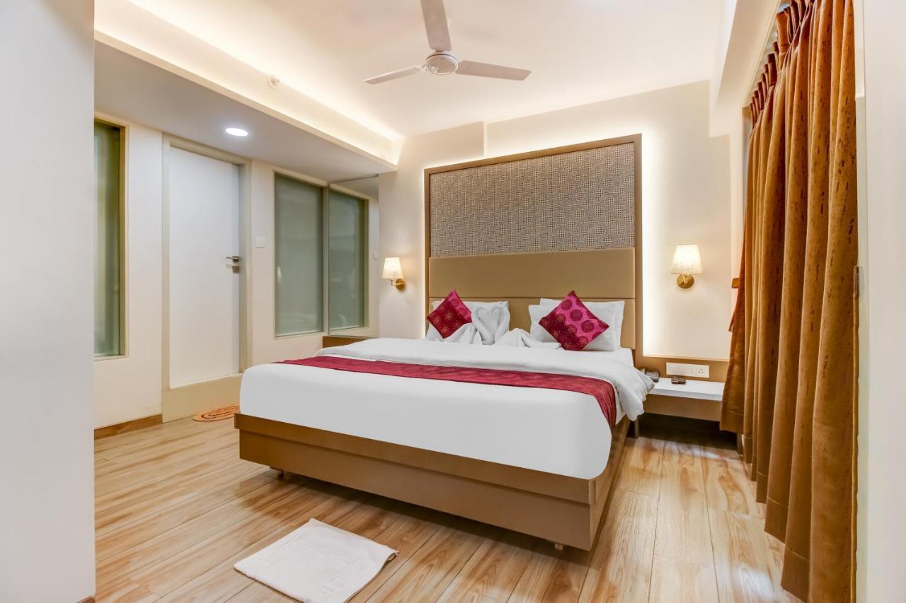 Hotel Grand Mookambika à Navi Mumbai Extérieur photo