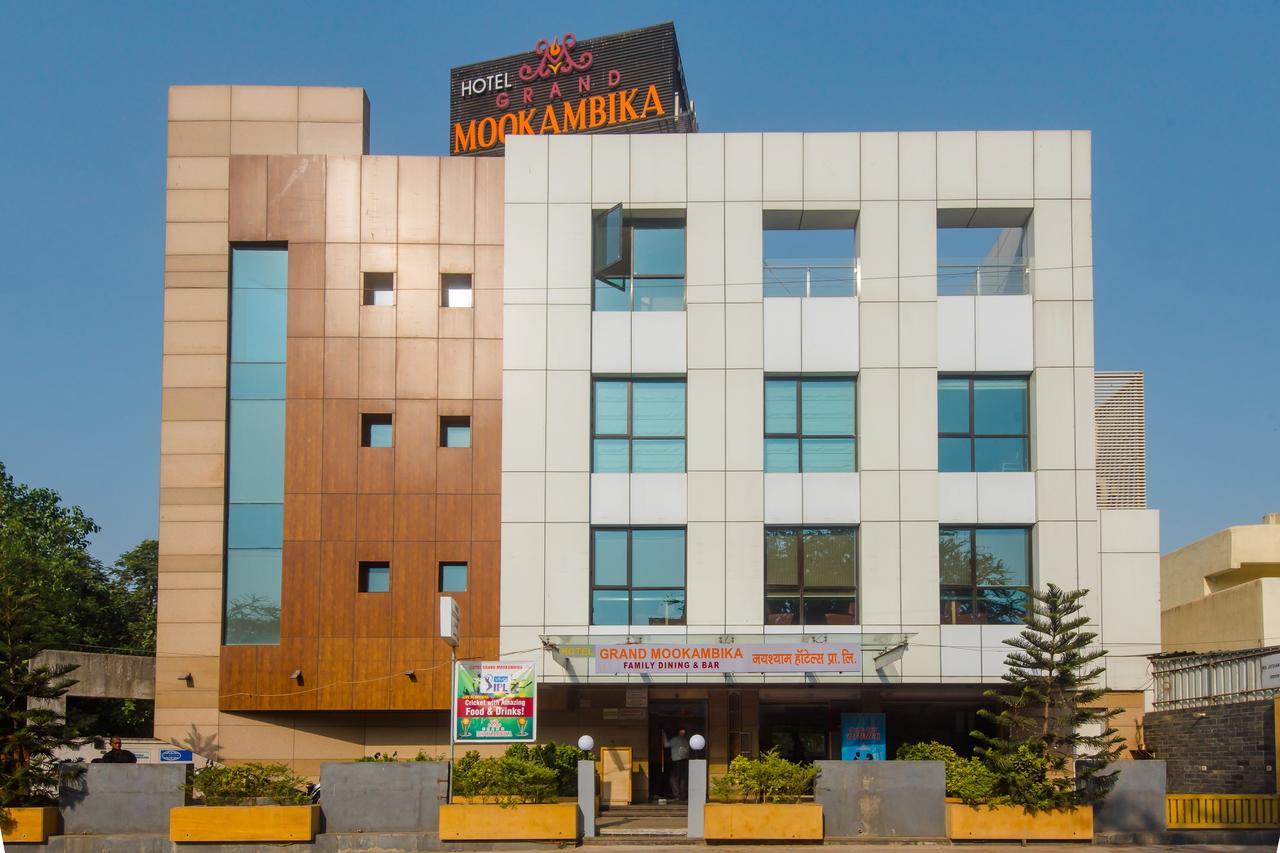 Hotel Grand Mookambika à Navi Mumbai Extérieur photo
