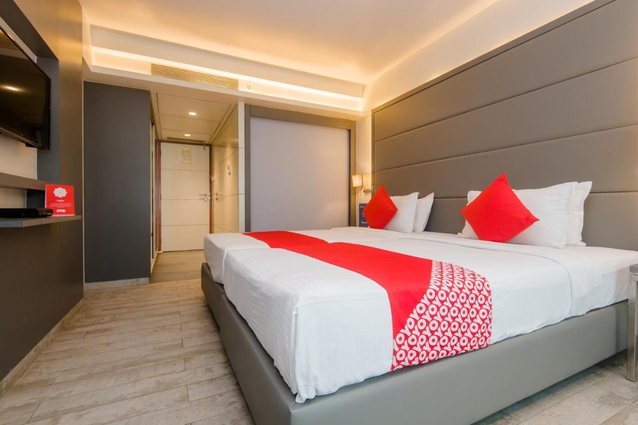 Hotel Grand Mookambika à Navi Mumbai Extérieur photo