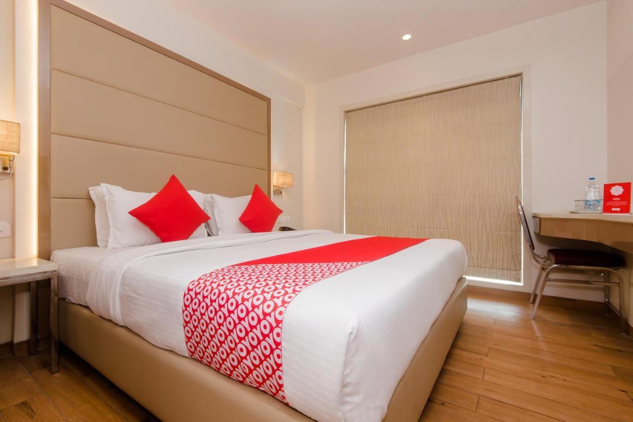 Hotel Grand Mookambika à Navi Mumbai Extérieur photo
